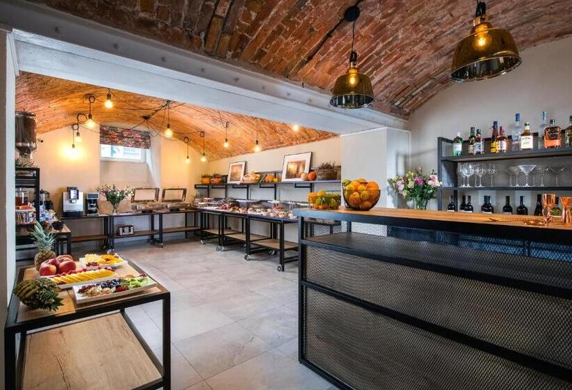 هتل Mr67 Mayera Rapaporta