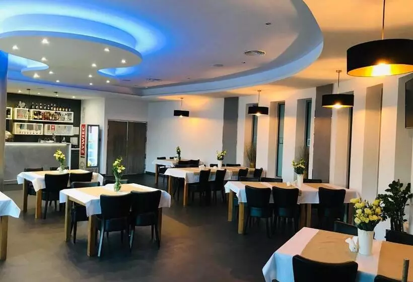 Hotelli Nova Stodola