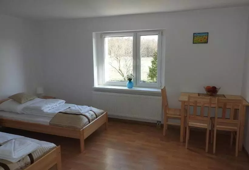 ホテル Pokoje Gościnne Pod Brzózką