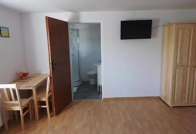 ホテル Pokoje Gościnne Pod Brzózką