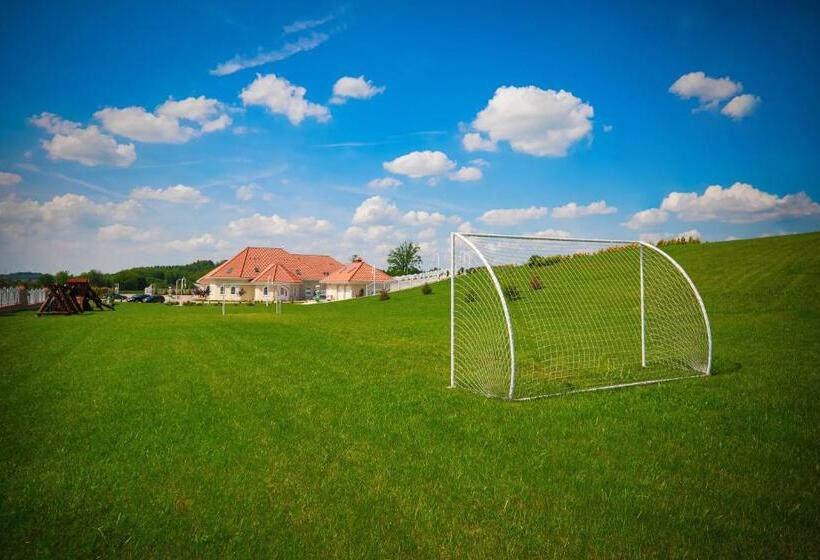 호텔 Sękowski Dwór