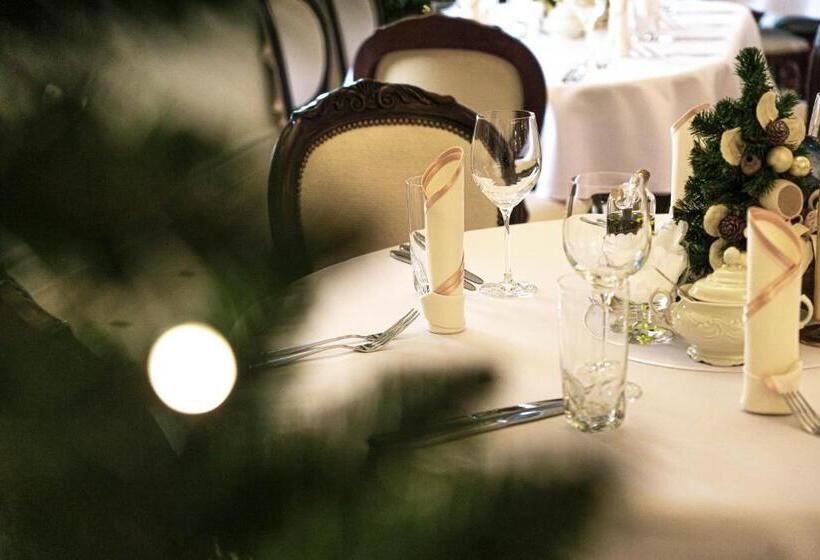 호텔 Sękowski Dwór