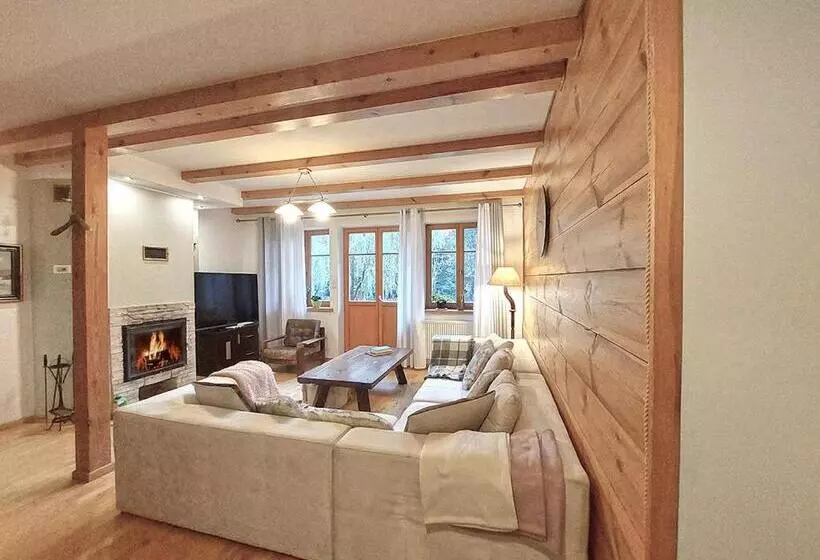 Majatalo Dębowa Dziupla