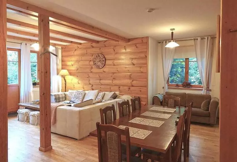 Majatalo Dębowa Dziupla