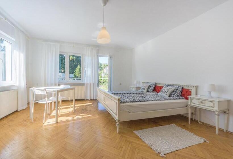 هاستل House Managers   Vintage Sopot