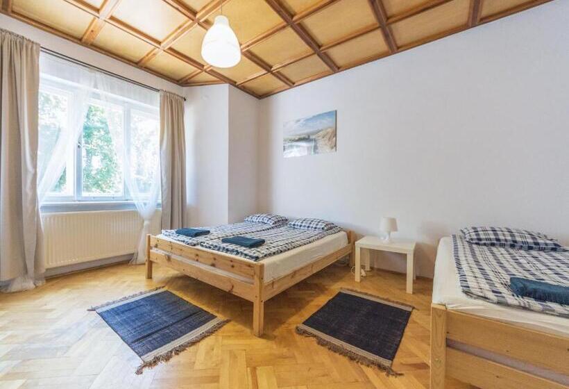 هاستل House Managers   Vintage Sopot