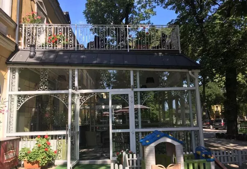 ユースホステル Ik Polonia