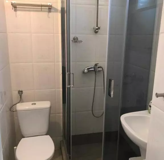 Retkeilymaja Restauracja Zajazd Trefl