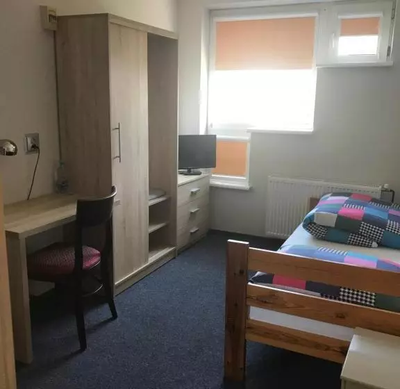 Retkeilymaja Restauracja Zajazd Trefl