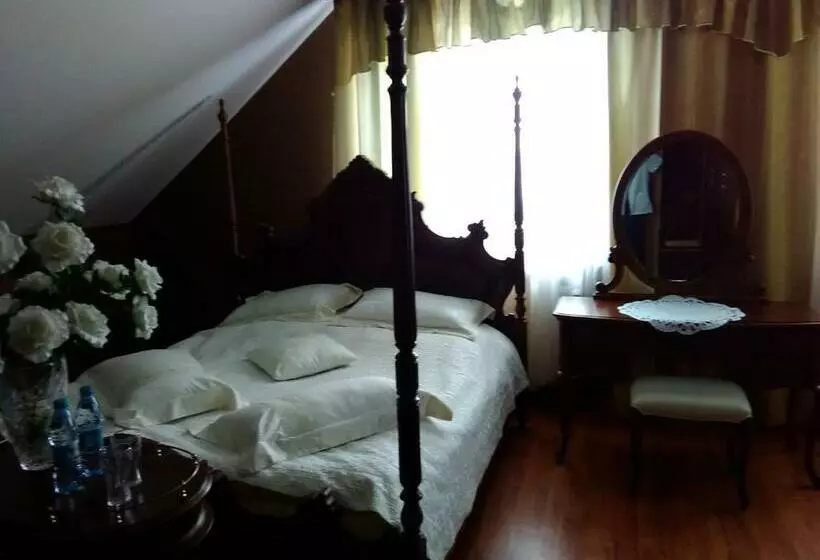 Retkeilymaja Zajazd Zagłoba