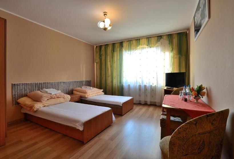 הוסטל Zajazd Zagłoba