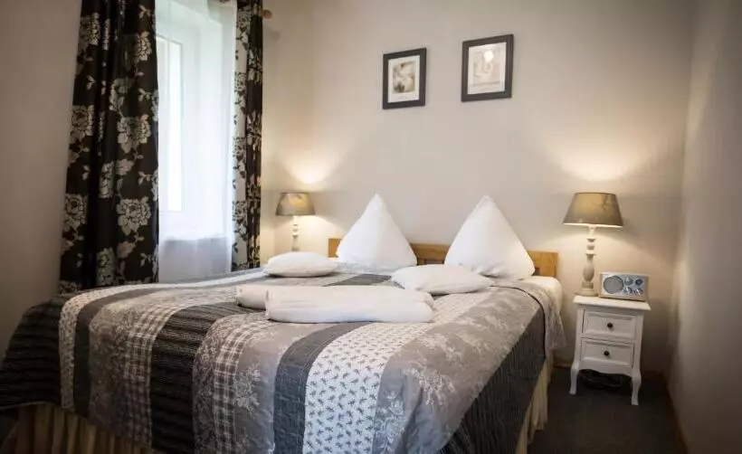 تختخواب و صبحانه Anielski Zakatek Polanczyk