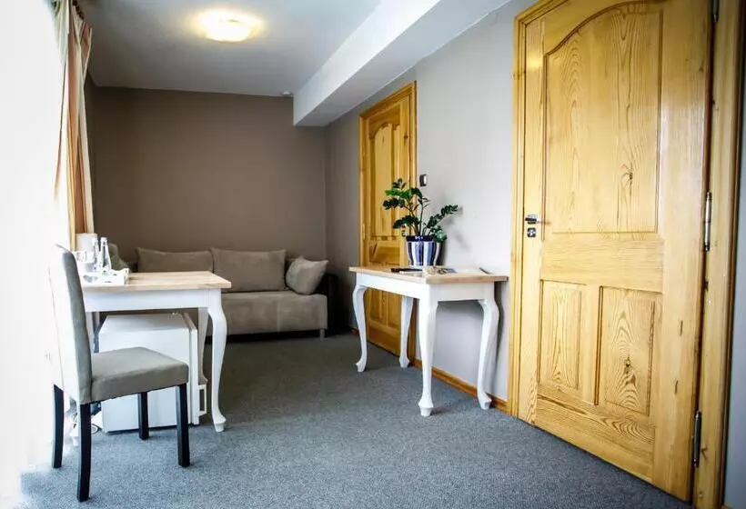 تختخواب و صبحانه Anielski Zakatek Polanczyk