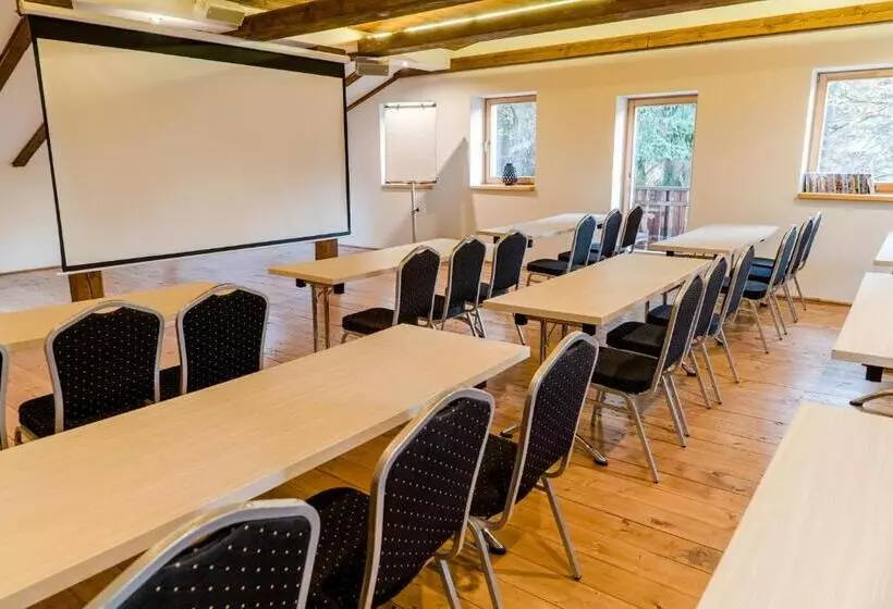 Aamiaismajoitus (B&B) Dworek Szwajcaria