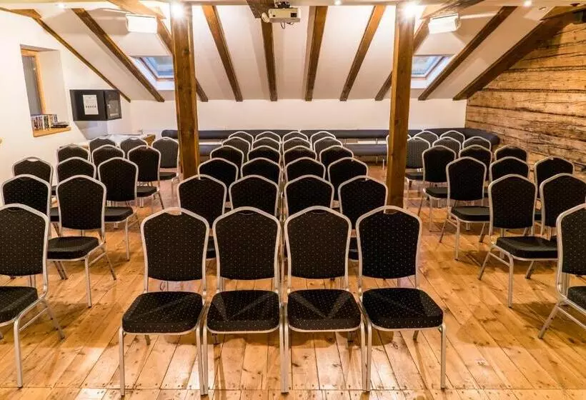 Aamiaismajoitus (B&B) Dworek Szwajcaria