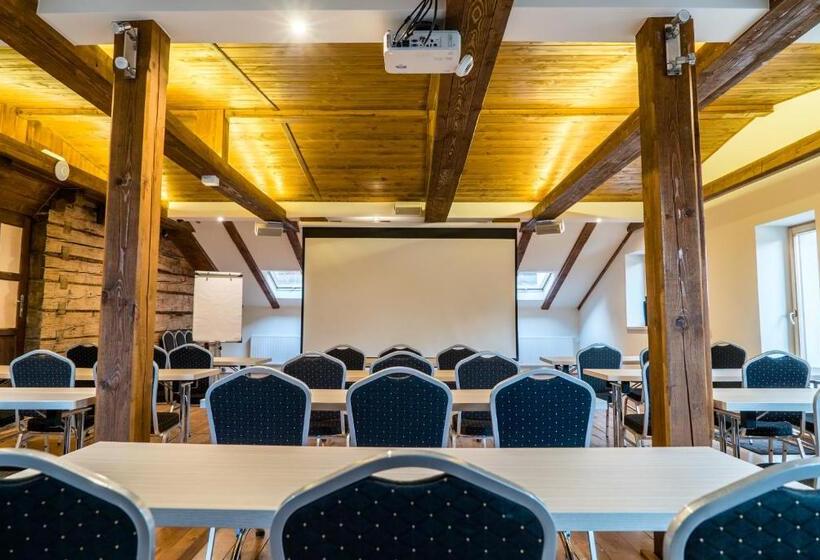 Bed and Breakfast Dworek Szwajcaria