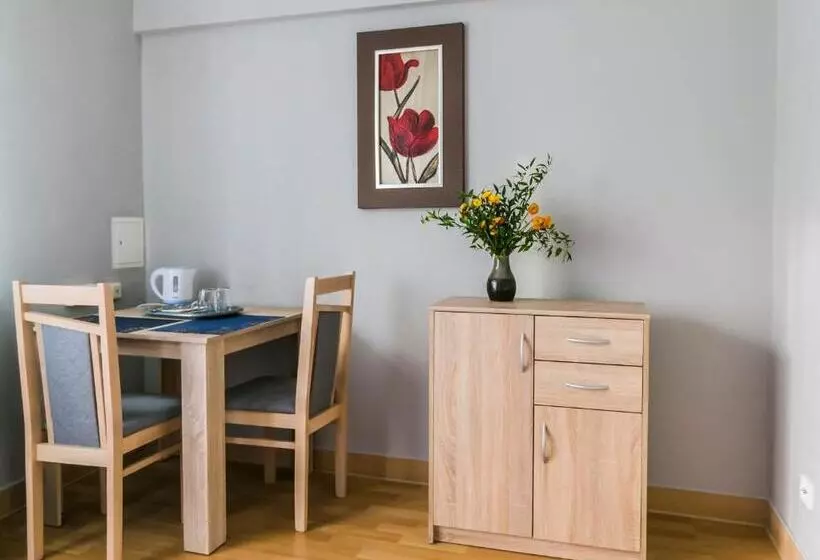 ベッドアンドブレックファースト Luna