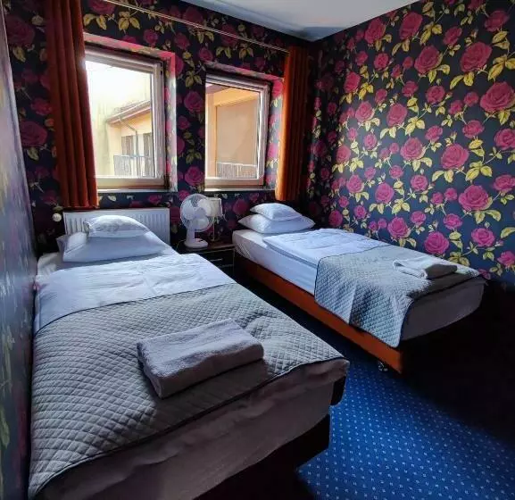 Aamiaismajoitus (B&B) Nata Pokoje Gościnne Restauracja