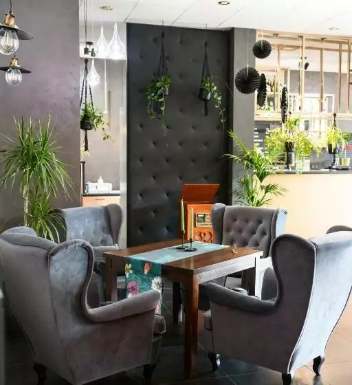 Aamiaismajoitus (B&B) Nata Pokoje Gościnne Restauracja