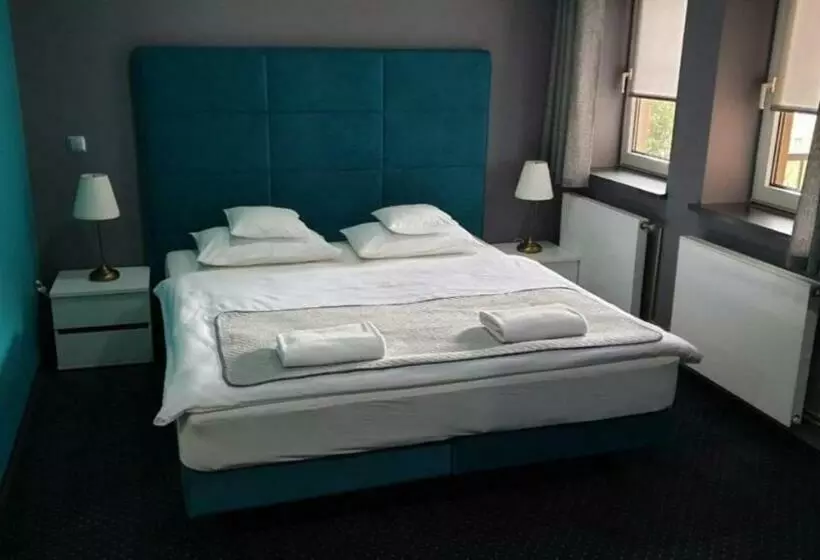 Aamiaismajoitus (B&B) Nata Pokoje Gościnne Restauracja