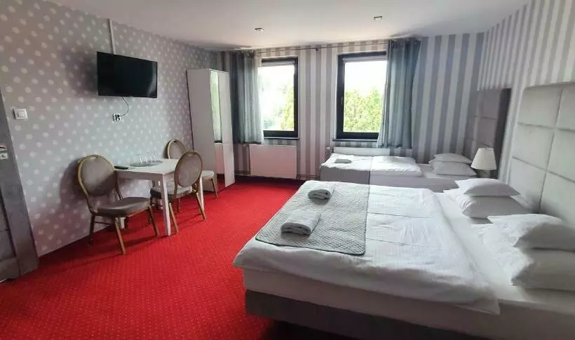 Aamiaismajoitus (B&B) Nata Pokoje Gościnne Restauracja