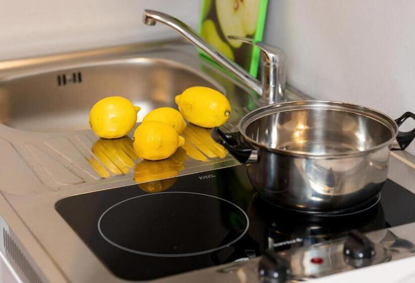 민박 Olecki Holiday Haus