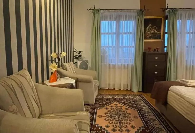 Aamiaismajoitus (B&B) Pałac Słonowice