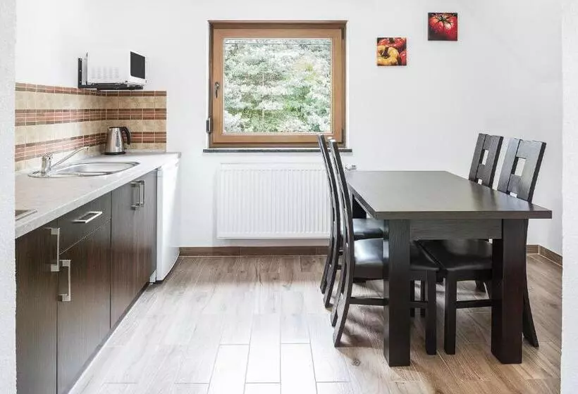 ベッドアンドブレックファースト Resort Pod Lasem