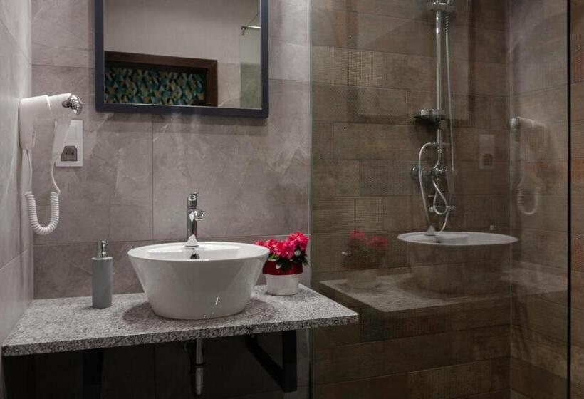 住宿加早餐 Resort Pod Lasem