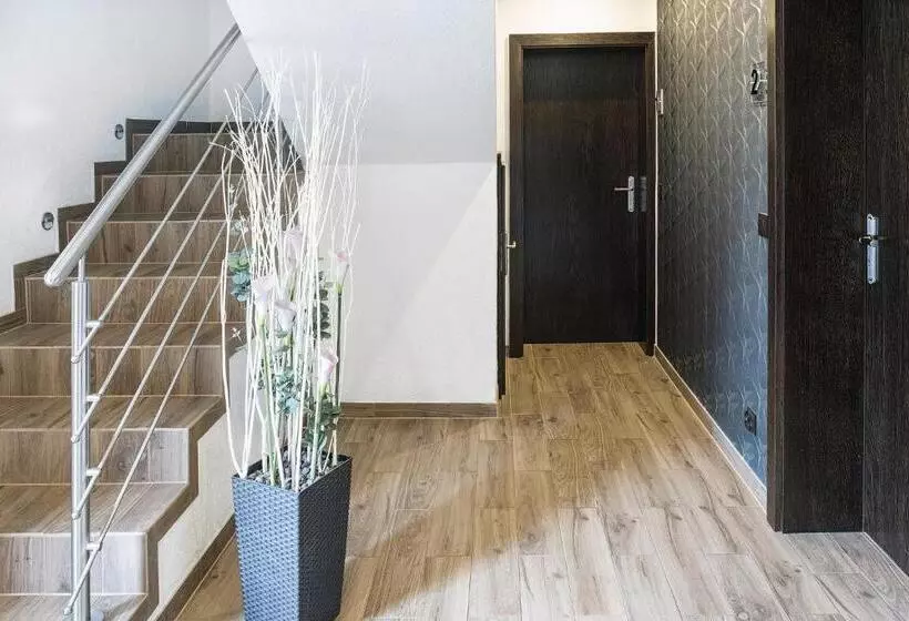 ベッドアンドブレックファースト Resort Pod Lasem