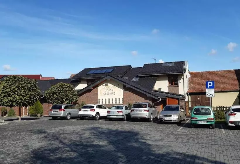 Aamiaismajoitus (B&B) Restauracja I Noclegi Pod Kasztanami