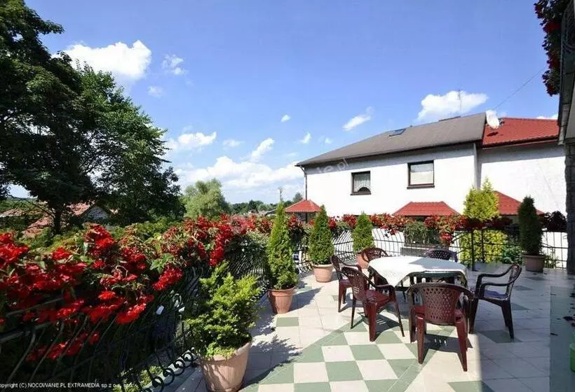 تختخواب و صبحانه Villa Almira