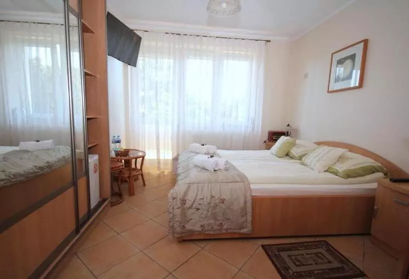 Aamiaismajoitus (B&B) Willa Atrium