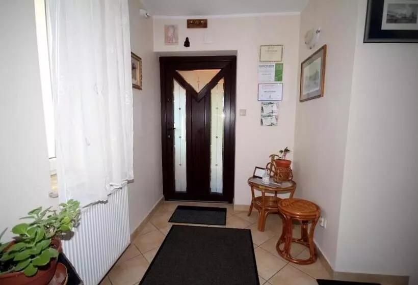 Aamiaismajoitus (B&B) Willa Atrium