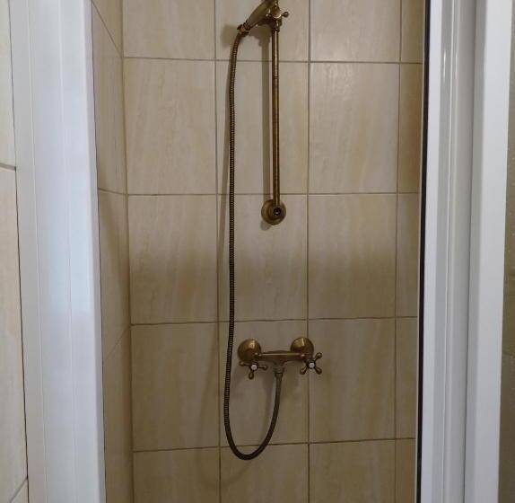 تختخواب و صبحانه Willa Kraj