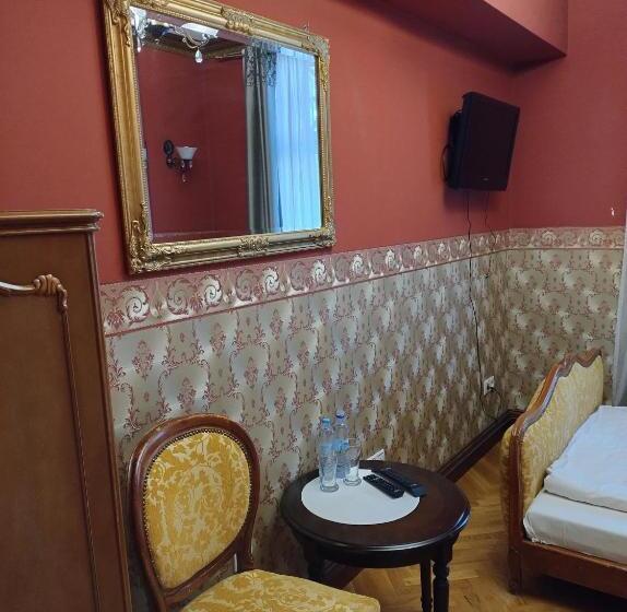 تختخواب و صبحانه Willa Kraj