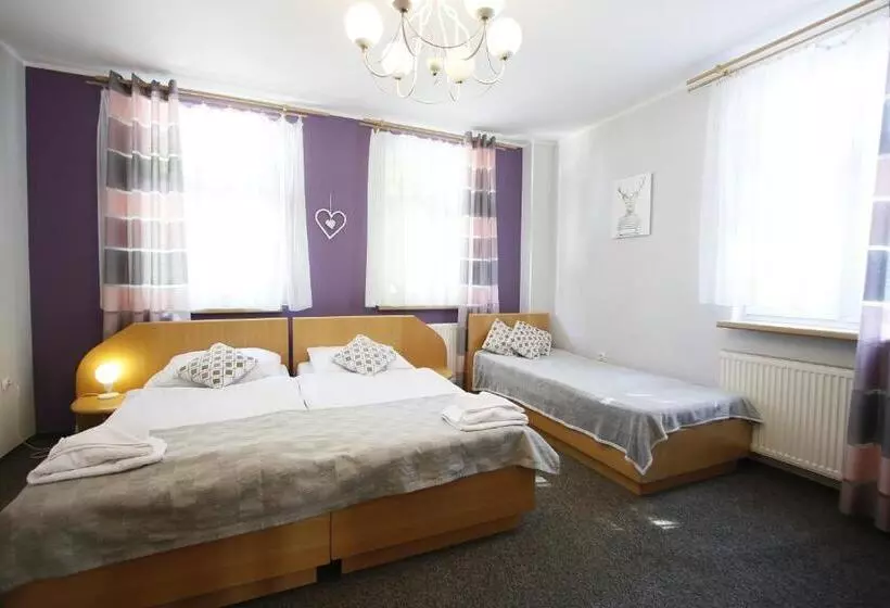 تختخواب و صبحانه Willa Scandia