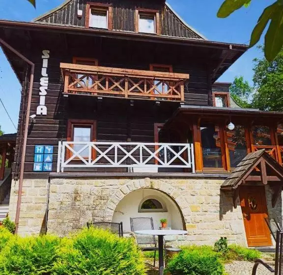 تختخواب و صبحانه Willa Silesia