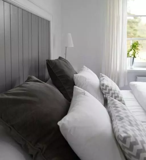 Biała Wstążka B&b