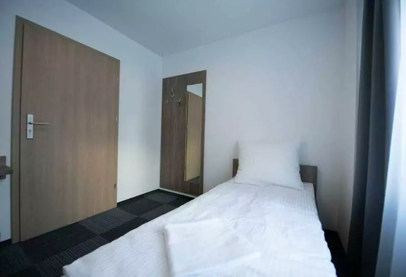 Hostel Sms
