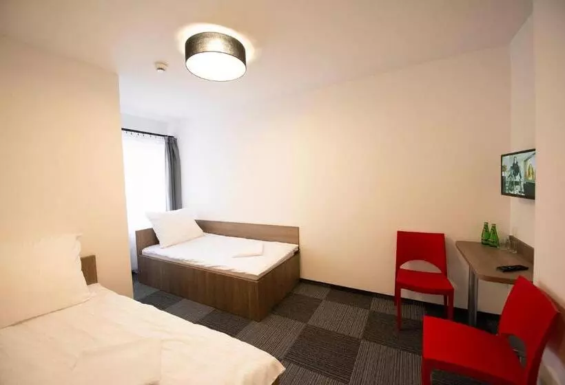 Hostel Sms