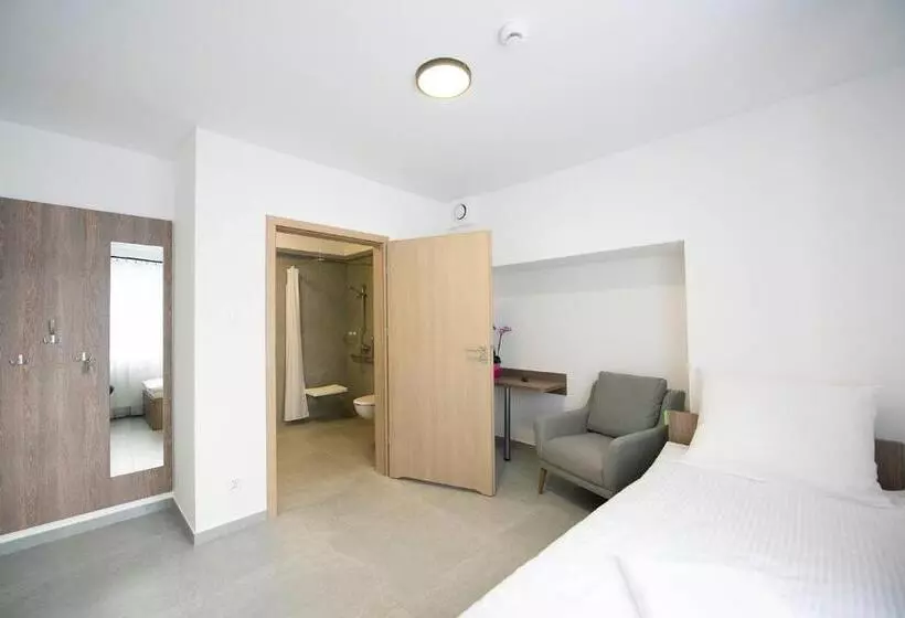 Hostel Sms