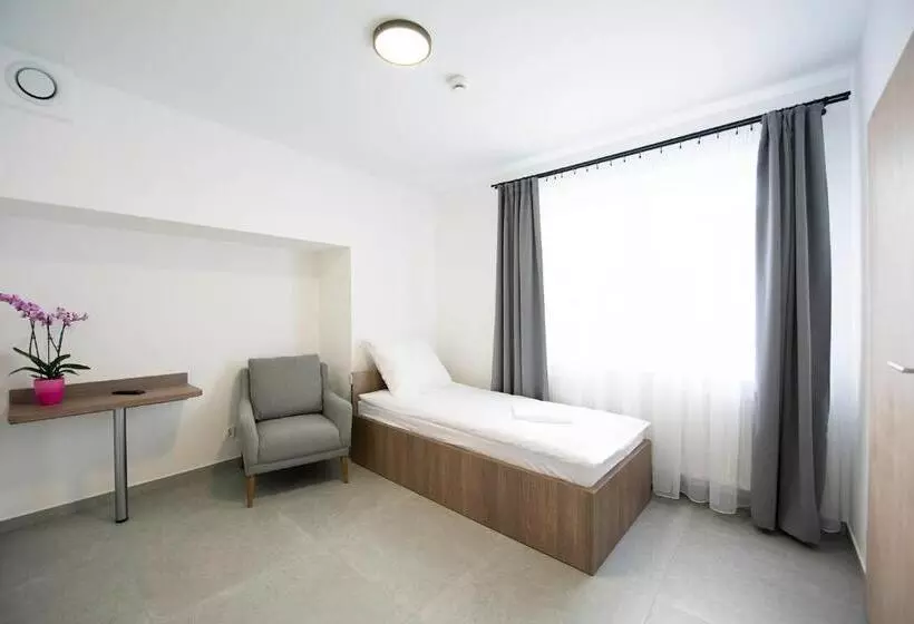 Hostel Sms
