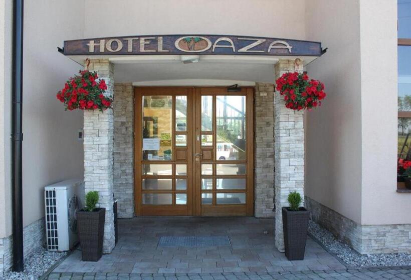 فندق Oaza