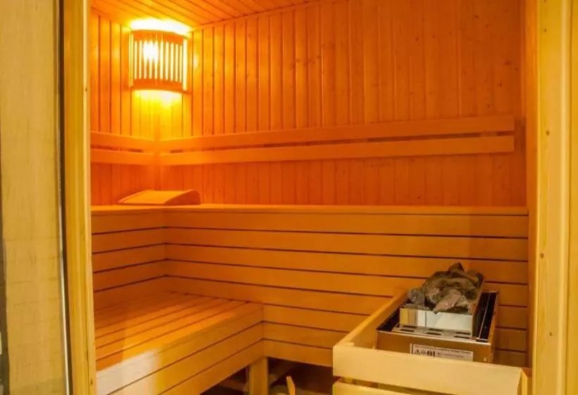 Hotelli Pałac W Konarach