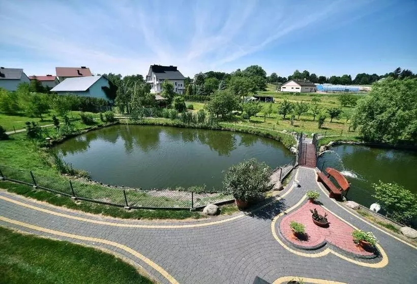 Hotelli Restauracja Rywa Verci