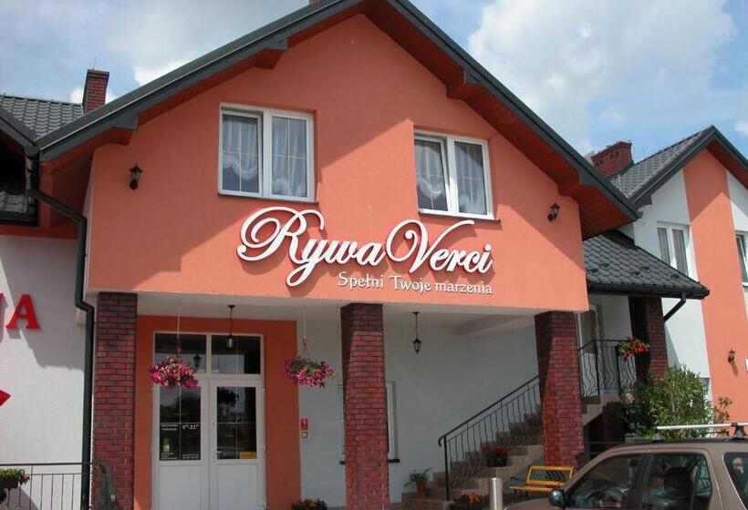 호텔 Restauracja Rywa Verci