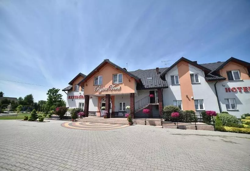 Hotelli Restauracja Rywa Verci