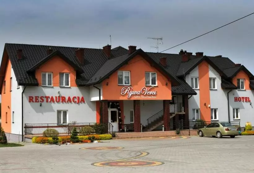 Hotelli Restauracja Rywa Verci