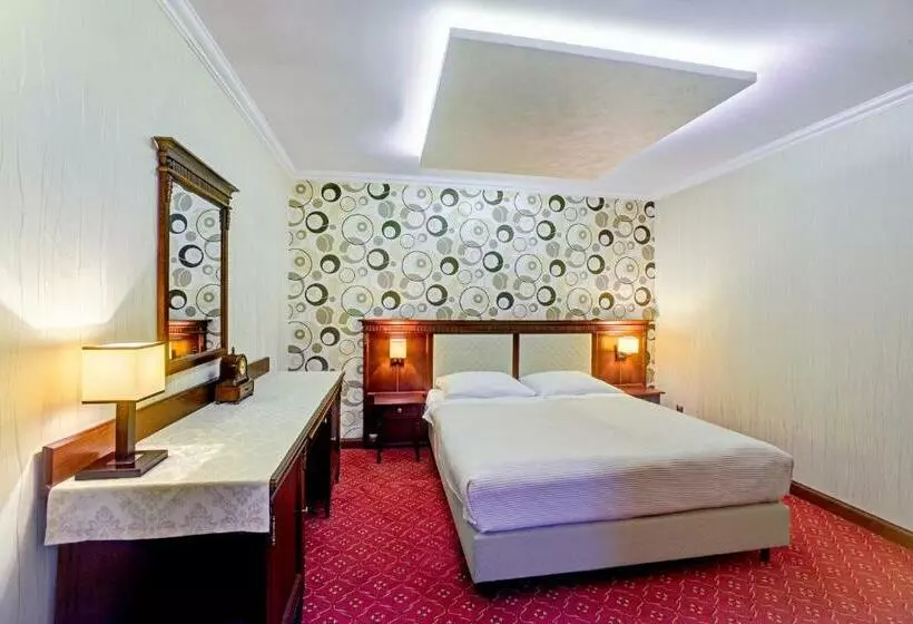 Hotelli Zajazd Polonez